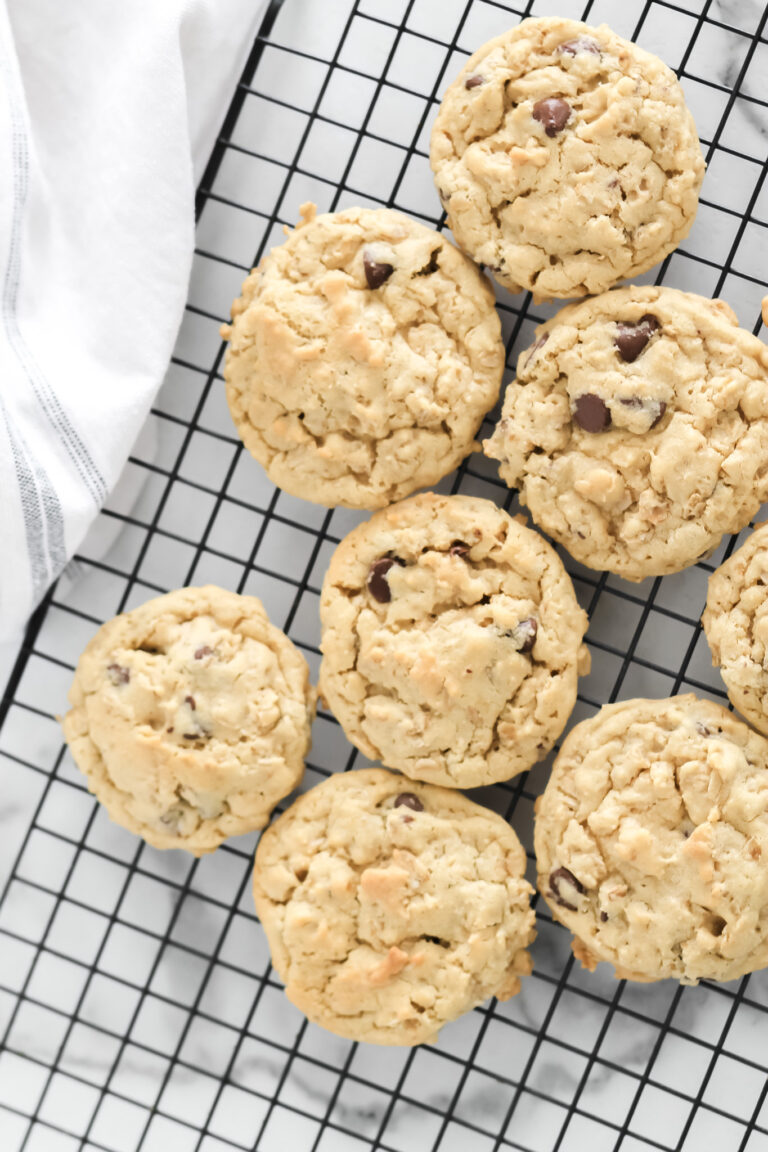 Best Chocolate Chip Oatmeal Cookies