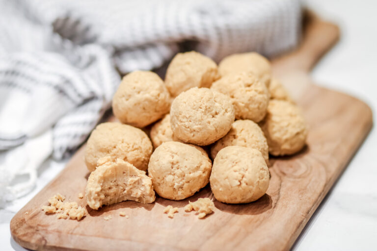 Easy Peanut Butter Balls