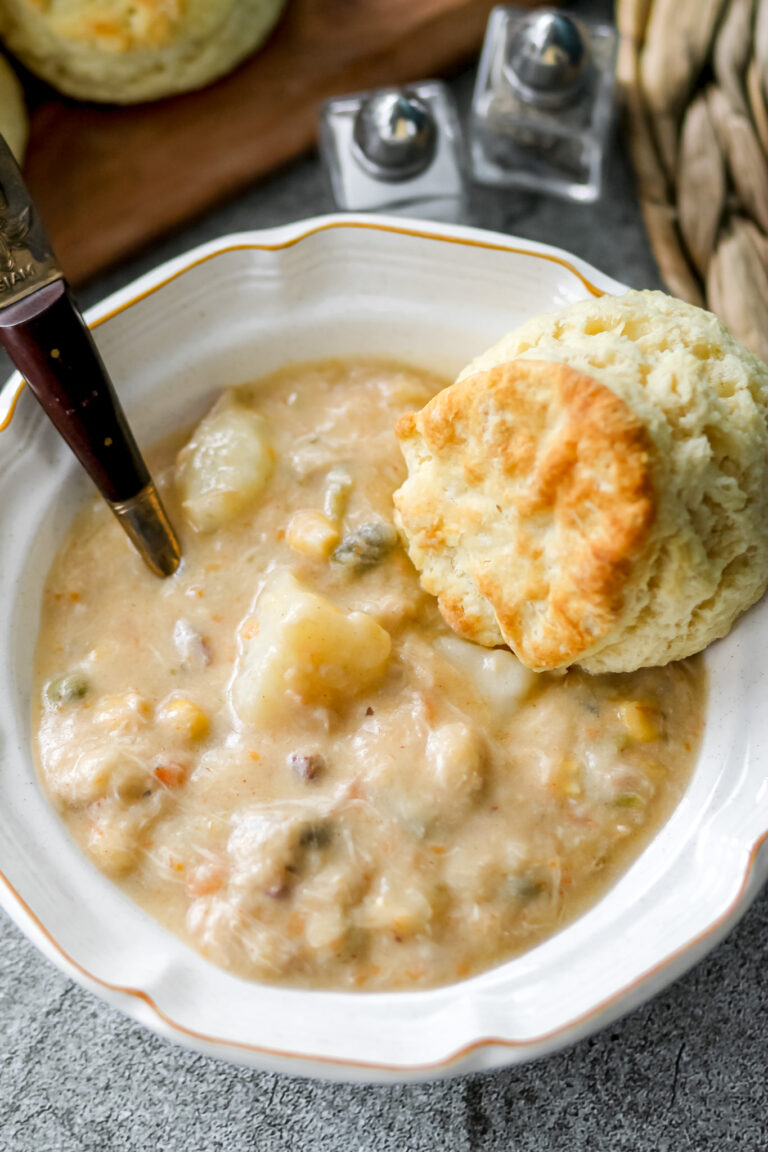 Slow Cooker Chicken Pot Pie Soup