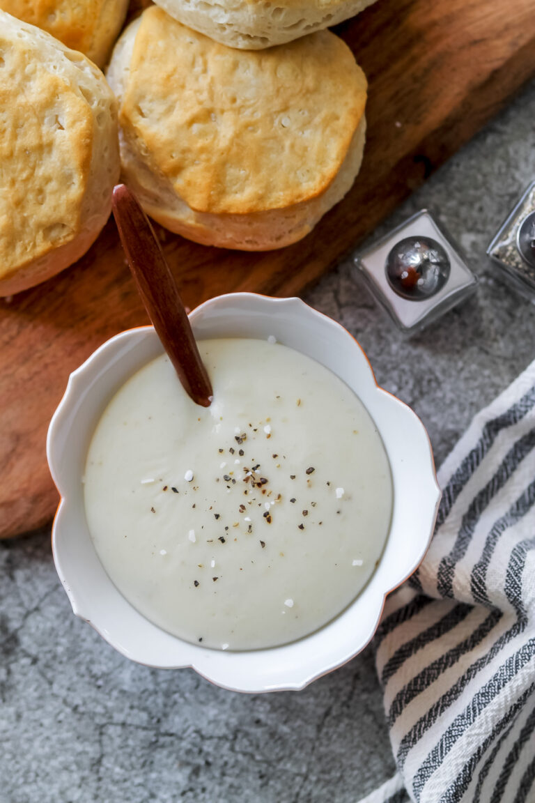 Easy White Gravy