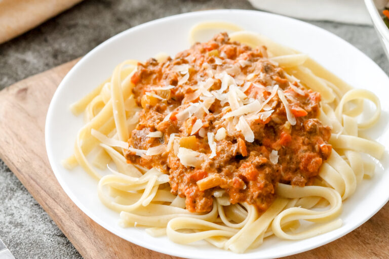 Slow Cooker Beef Bolognese