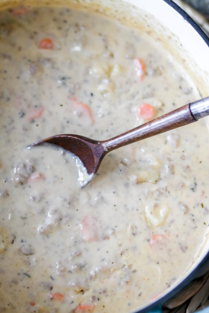 slow cooker cheeseburger soup