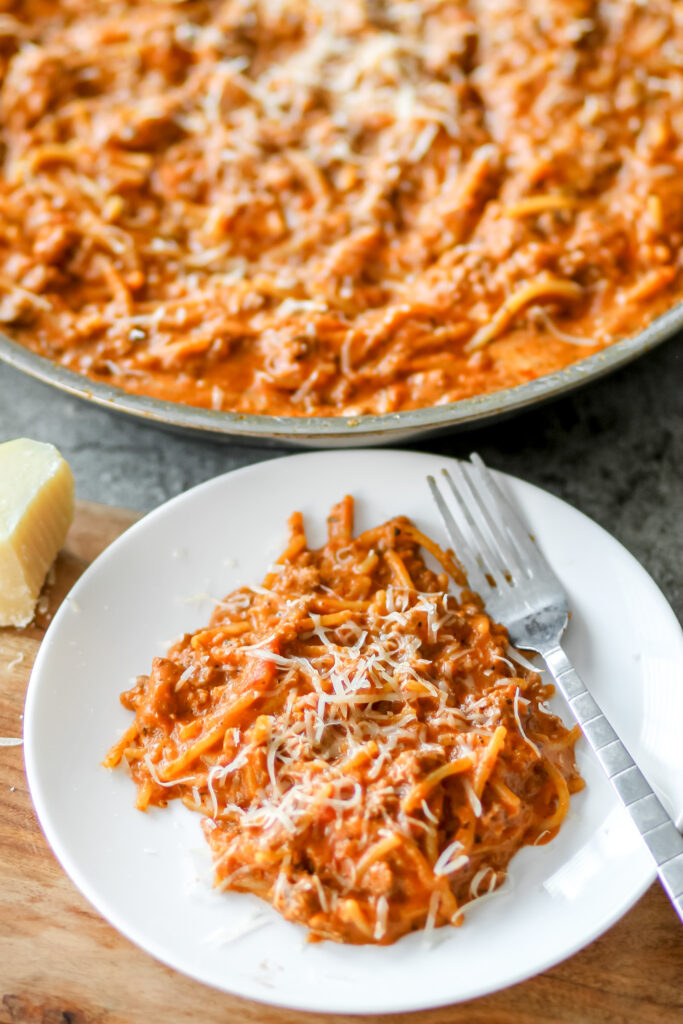 creamy skillet spaghetti 
