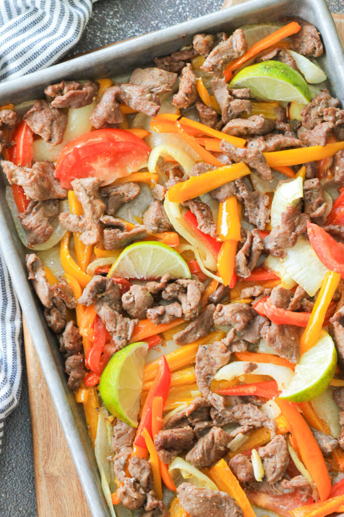 sheet pan steak fajitas