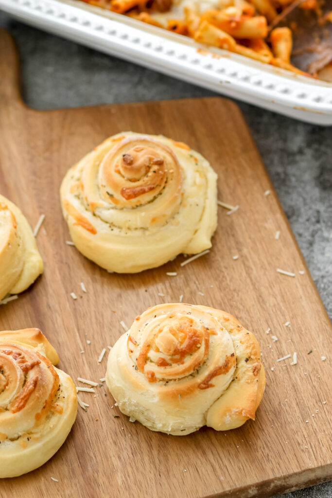 easy cheesy garlic rolls