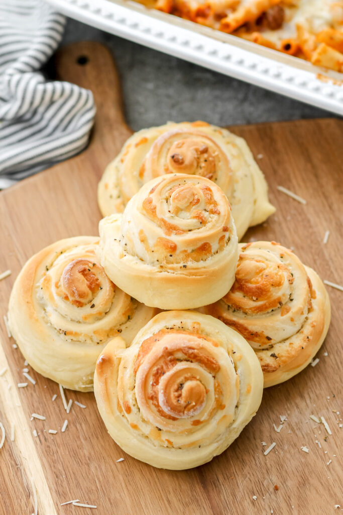 easy cheesy garlic rolls