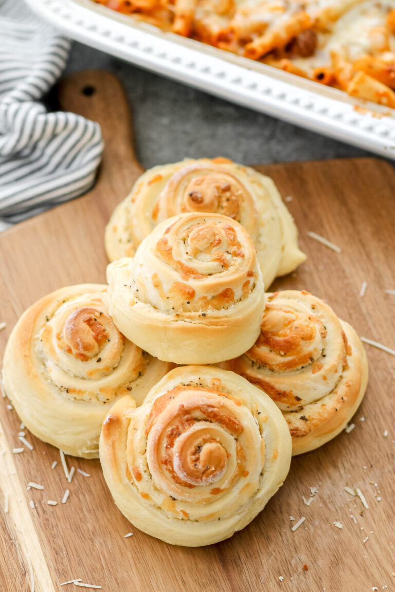 Easy Cheesy Garlic Rolls
