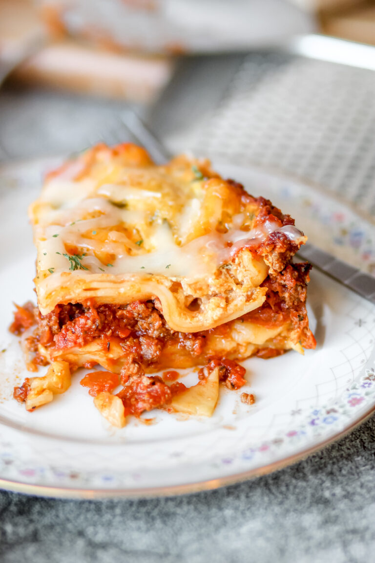 Easy Slow Cooker Lasagna