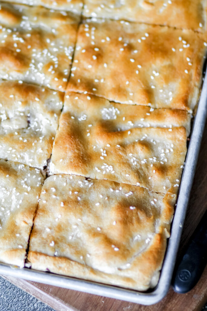 cheeseburger crescent roll bake